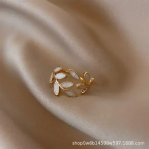 Anel de gota de óleo com design de folha, personalidade única e elegante, design de nicho popular para dedo indicador