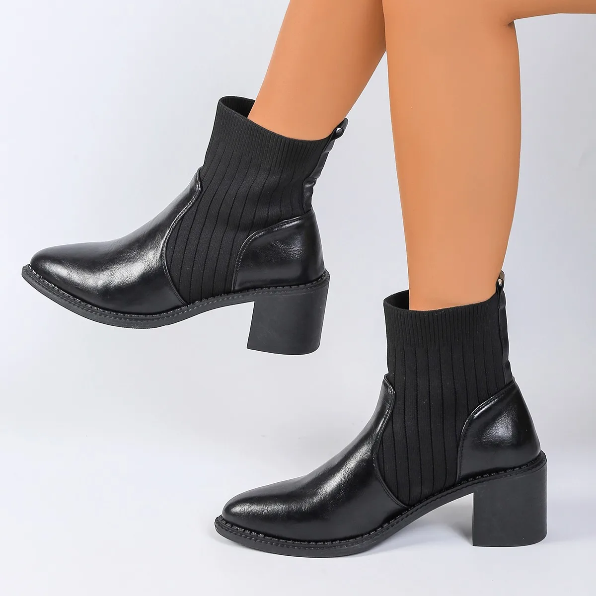Inverno novo salto quadrado apontado confortável casual botas de comprimento médio elegante e sexy plus size botas de cavaleiro para mulher