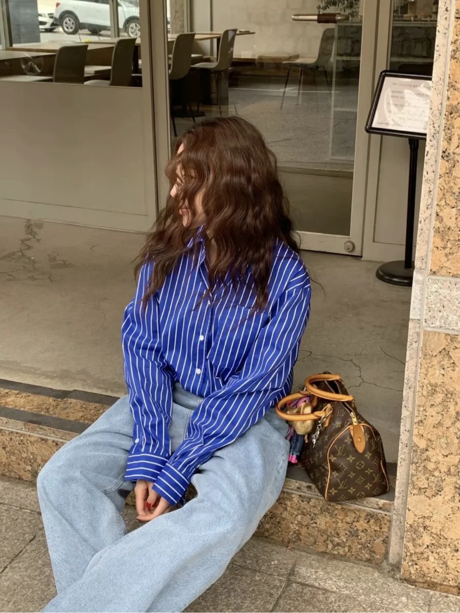 ETJ 2025 Primavera novo design de moda feminina simples versão solta de camisa de popeline de manga comprida tudo-em-um casual e confortável