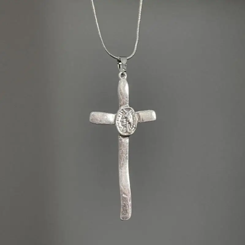 Pingente de coração de chama oca de aço inoxidável requintado; Colar de colar de metal punk unissex para o estilo de luxo hip hop. - Imagem 9