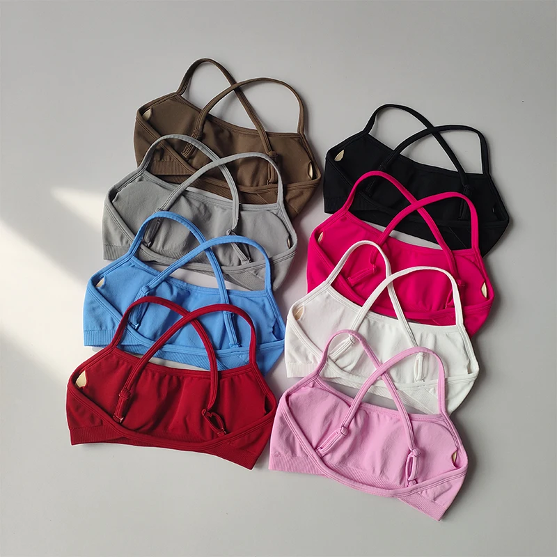 Reunindo à prova de choque e bonito volta sem costura sutiãs esportivos ginásio feminino topo colheita tubo yoga topos fitness scrunch bum treino terno